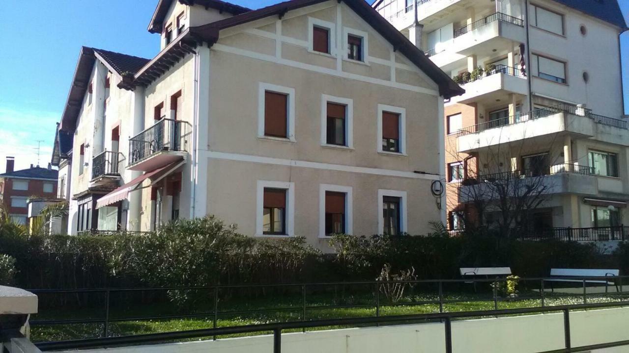 Villa Floren Castro Urdiales Exterior photo